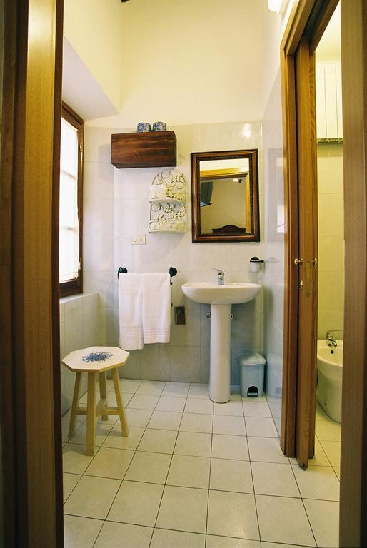 Camere Zimmer Rooms San Francesco Buti Zewnętrze zdjęcie
